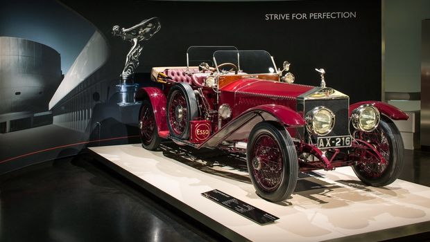Museu da BMW inaugura exposição da Rolls-Royce