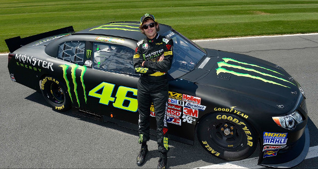 Valentino Rossi no ritmo da NASCAR Valentino Rossi no ritmo da NASCAR