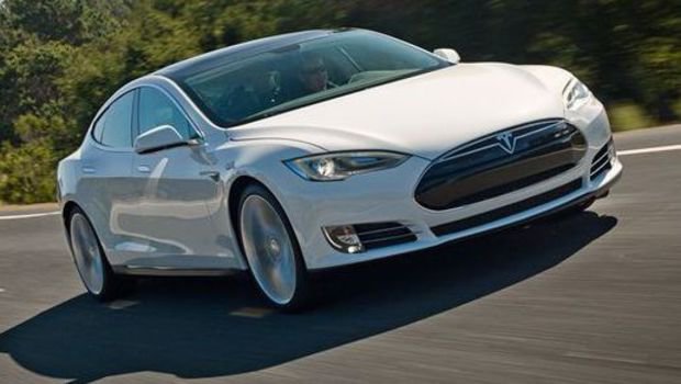 Tesla não descarta parcerias técnicas com Toyota