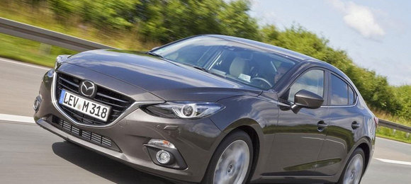 Primeiras fotos oficiais do Mazda3 Sedan 2014 são reveladas