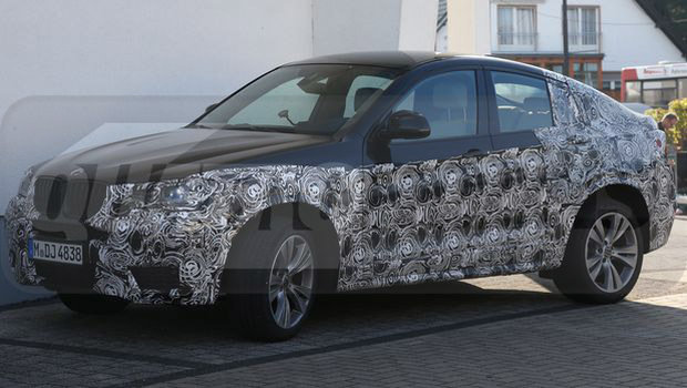 BMW X4 aparece com camuflagem
