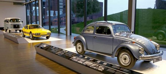 VW celebra 60 anos no Brasil com mostra na Alemanha