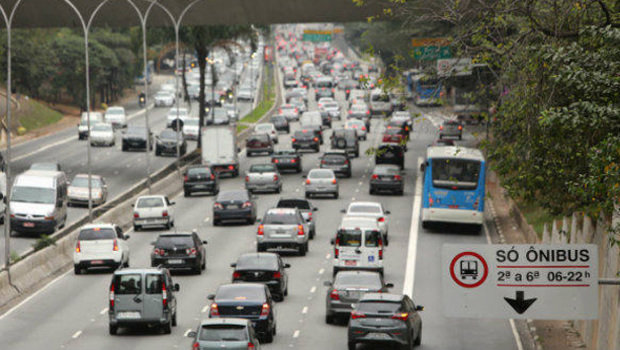 Governo pode criar fundo para concessão de crédito automotivo