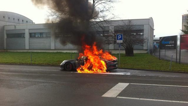 Porsche suspende vendas do 911 GT3