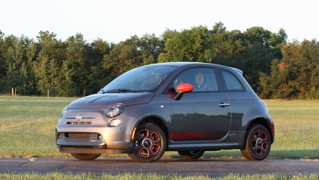 Fiat anuncia recall do 500e