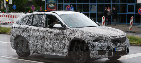 Próxima geração do BMW X1 terá tração dianteira