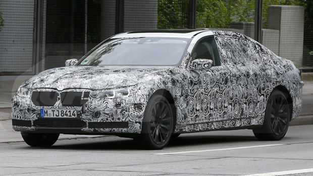 Novo BMW Série 7 é flagrado