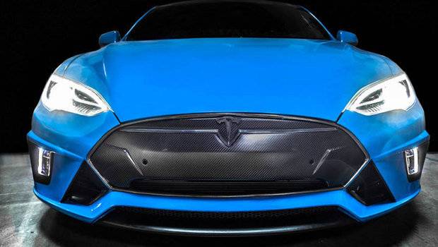 Tesla modifica Model S para o SEMA Show