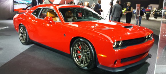 Dodge deve vender Challenger no Brasil