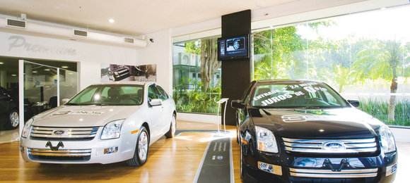 Caixa e BB anunciam incentivos para o setor automotivo