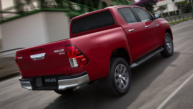 hilux-4.jpeg hilux-4.jpeg