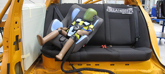 Teste constata insegurança em modelos de cadeirinhas para crianças