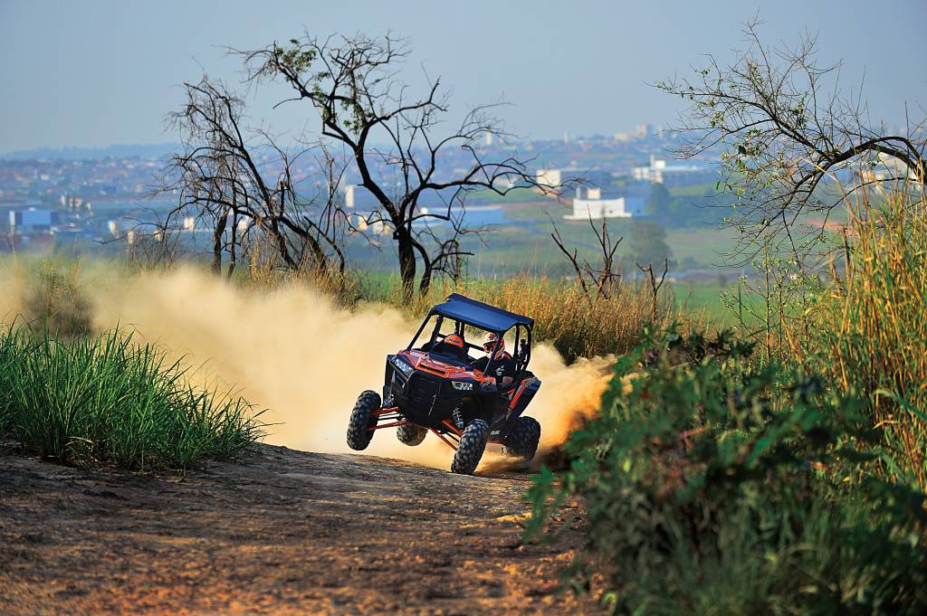 Polaris RZR XP Turbo: o melhor brinquedo que seu dinheiro pode comprar
