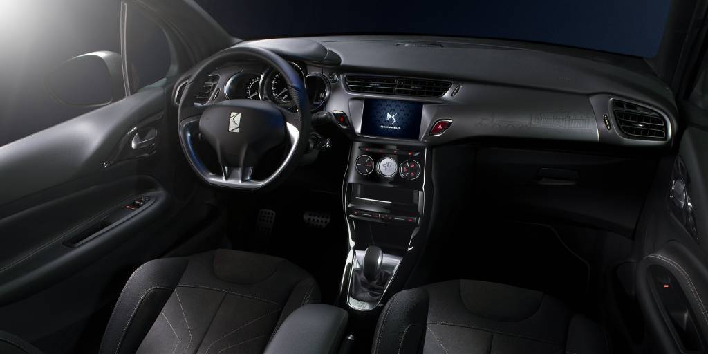 ds-3-interior ds-3-interior