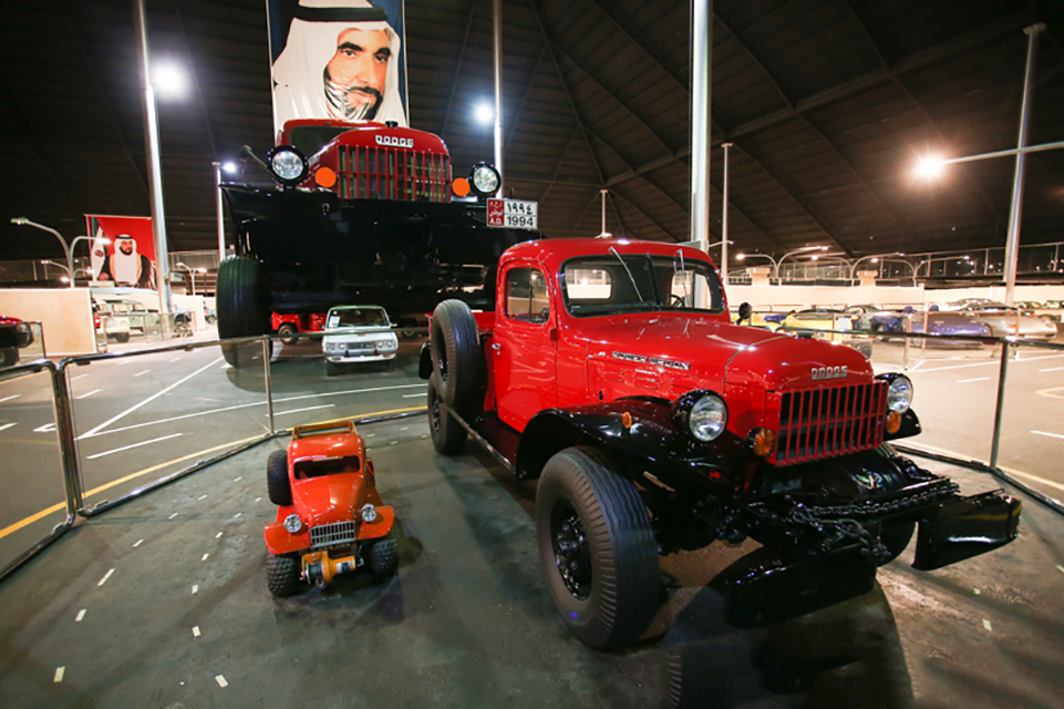 A bizarra coleção de carros do sheik mais maluco de Abu Dhabi