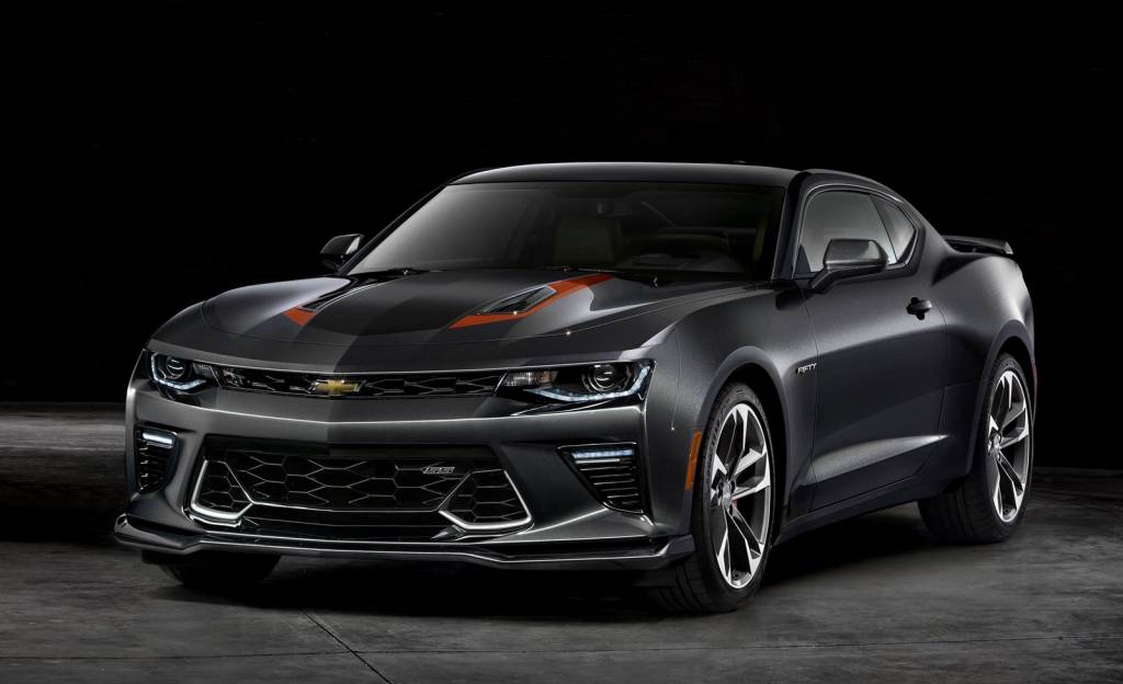 Chevrolet Camaro celebra 50 anos com série especial