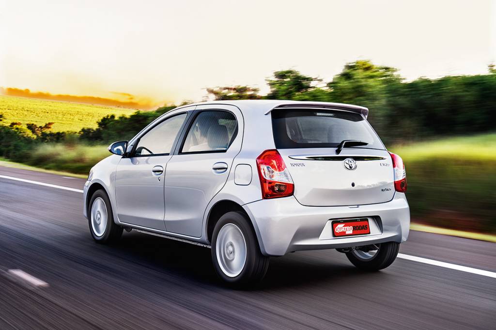 Toyota Etios XLS 1.5 A/T Toyota Etios XLS 1.5 A/T