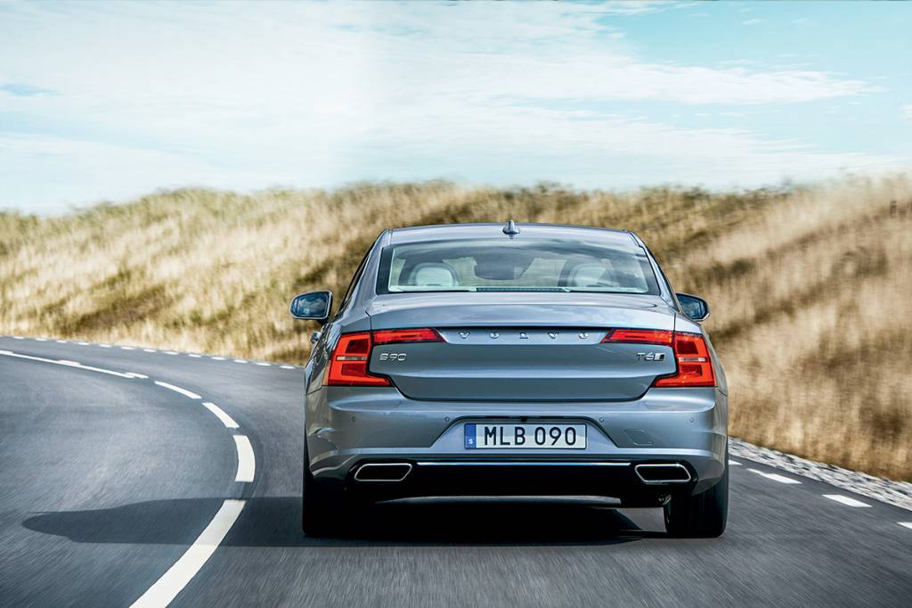 Volvo S90 T6 AWD Volvo S90 T6 AWD