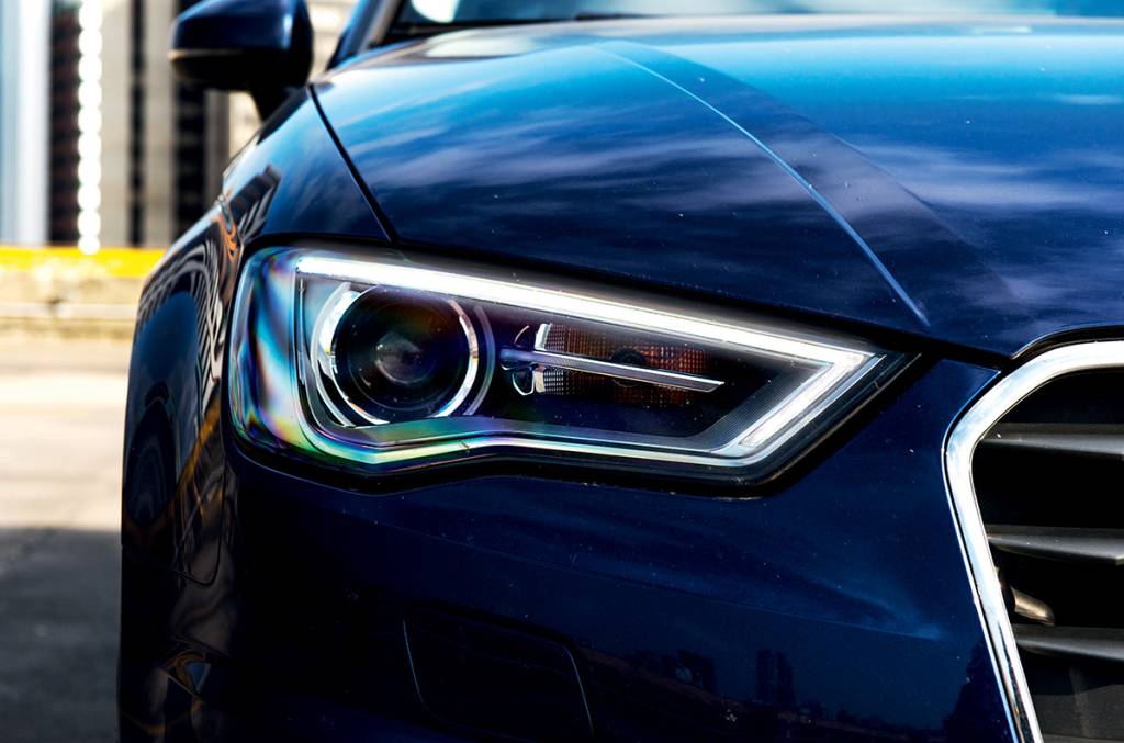 Audi A3 sob a luz da nova lei de faróis e DRL