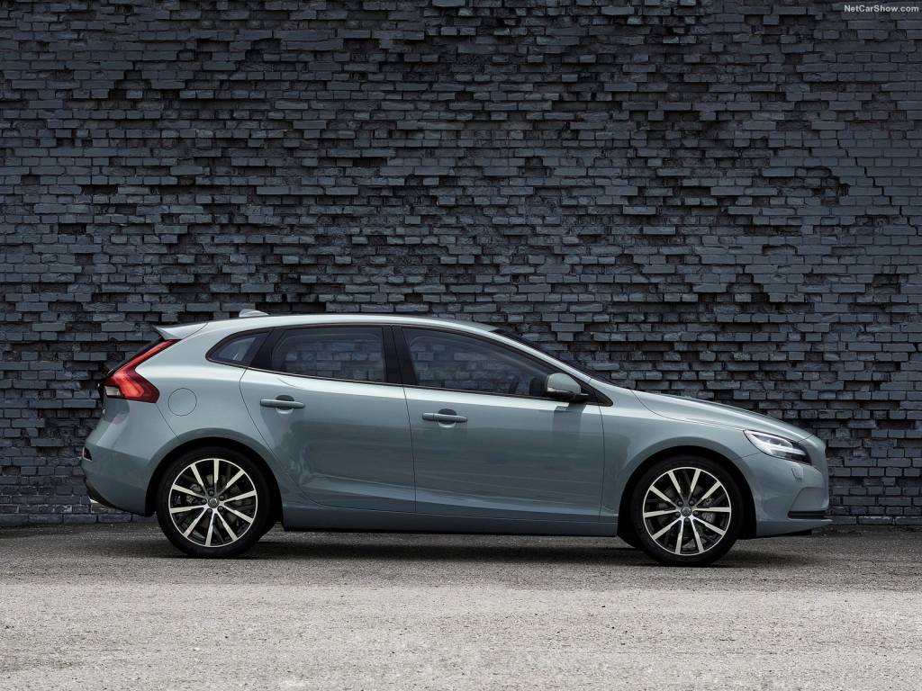 Volvo-V40-2017-1600-06 Volvo-V40-2017-1600-06