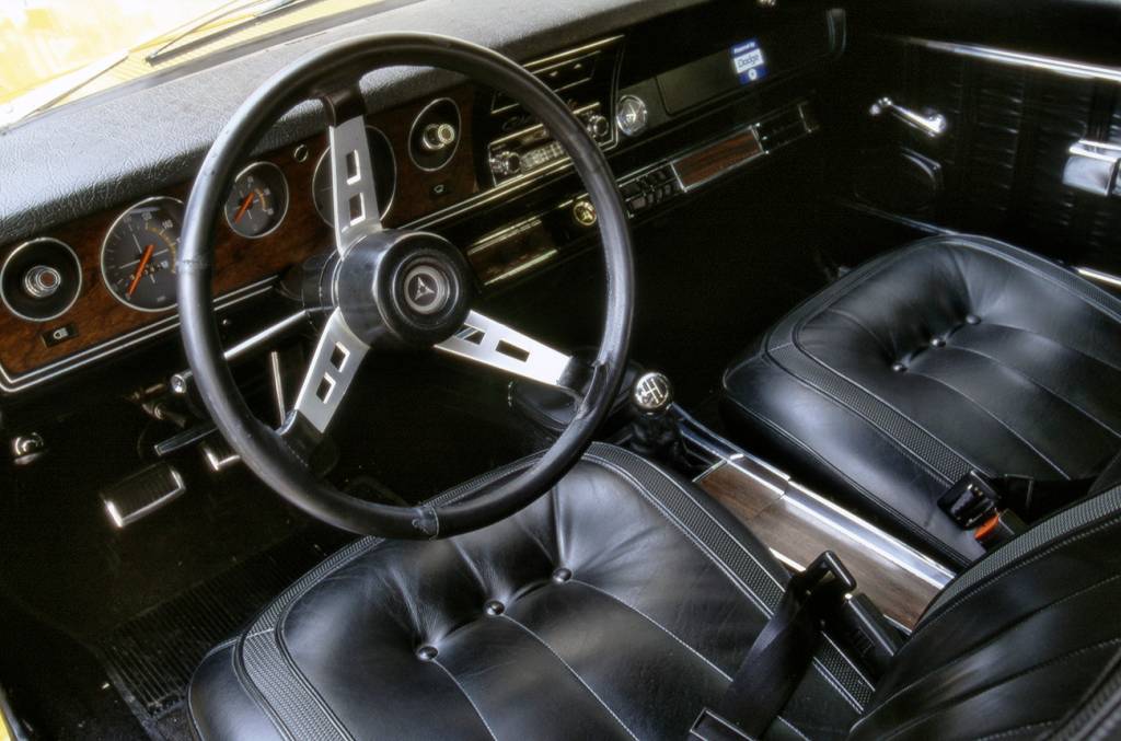 Interior do Dodge Charger R/T Interior do Dodge Charger R/T