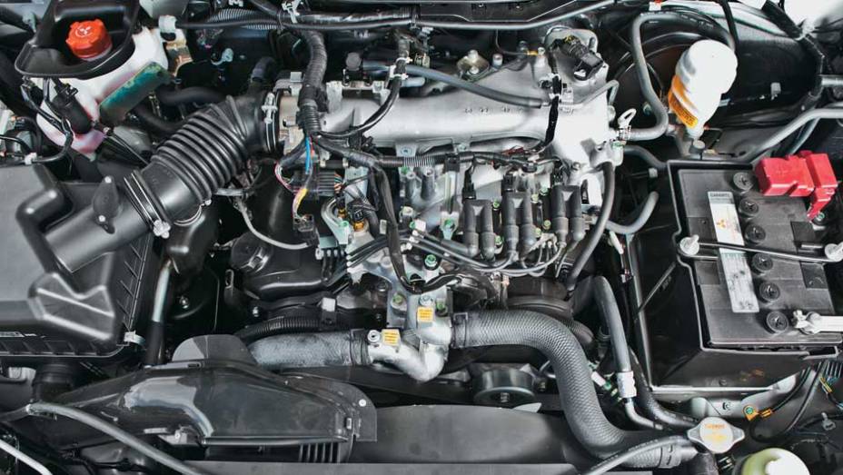 Motor flex de 205 cv veio da picape L200 Triton Motor flex de 205 cv veio da picape L200 Triton