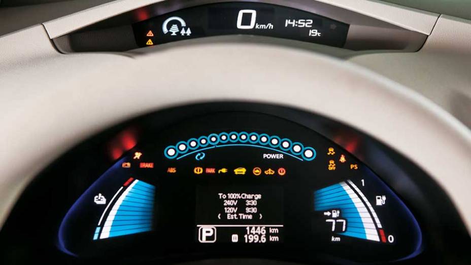 Nissan Leaf | <a href="https://gutenberg.quatrorodas.abril.com.br/salao-do-automovel/2012/carros/leaf-703954.shtml" rel="migration">Leia mais</a>