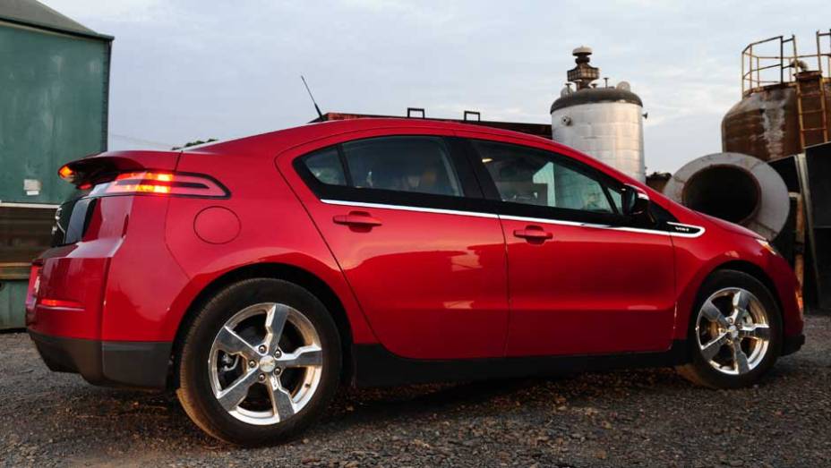 <a href="https://gutenberg.quatrorodas.abril.com.br/carros/chevrolet-volt-637764.shtml" rel="migration">Leia mais</a>