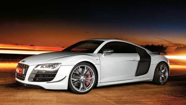 Os designers aperfeiçoaram a aerodinâmica da carroceria | <a href="https://gutenberg.quatrorodas.abril.com.br/carros/testes/aud-r8-gt-641441.shtml" rel="migration">Leia mais</a> Os designers aperfeiçoaram a aerodinâmica da carroceria | <a href="https://gutenberg.quatrorodas.abril.com.br/carros/testes/aud-r8-gt-641441.shtml" rel="migration">Leia mais</a>