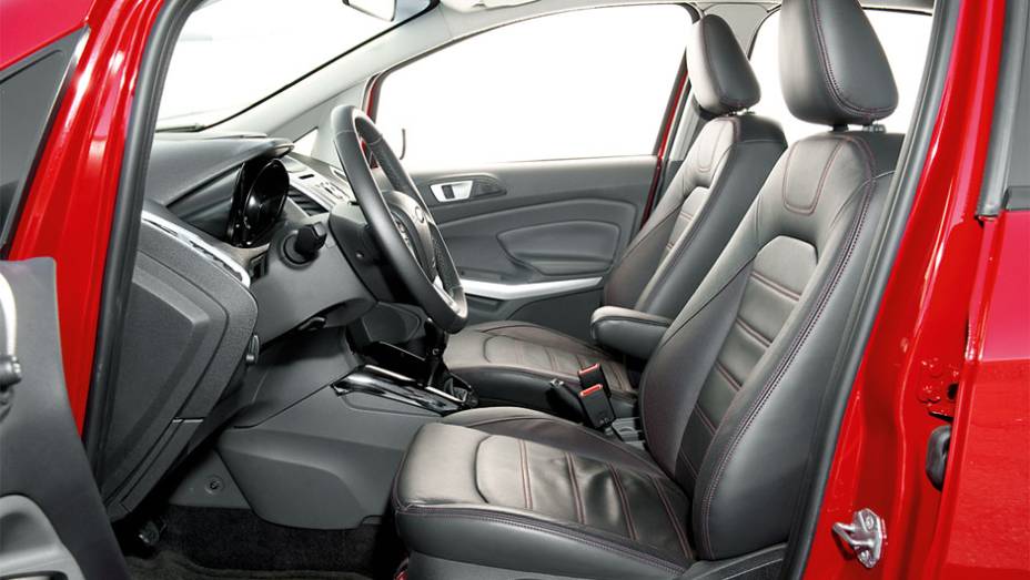 Espaço para cabeça, ombros e pernas... | <a href="https://gutenberg.quatrorodas.abril.com.br/carros/testes/ford-ecosport-freestyle-1-6-16v-699470.shtml" rel="migration">Leia mais</a>