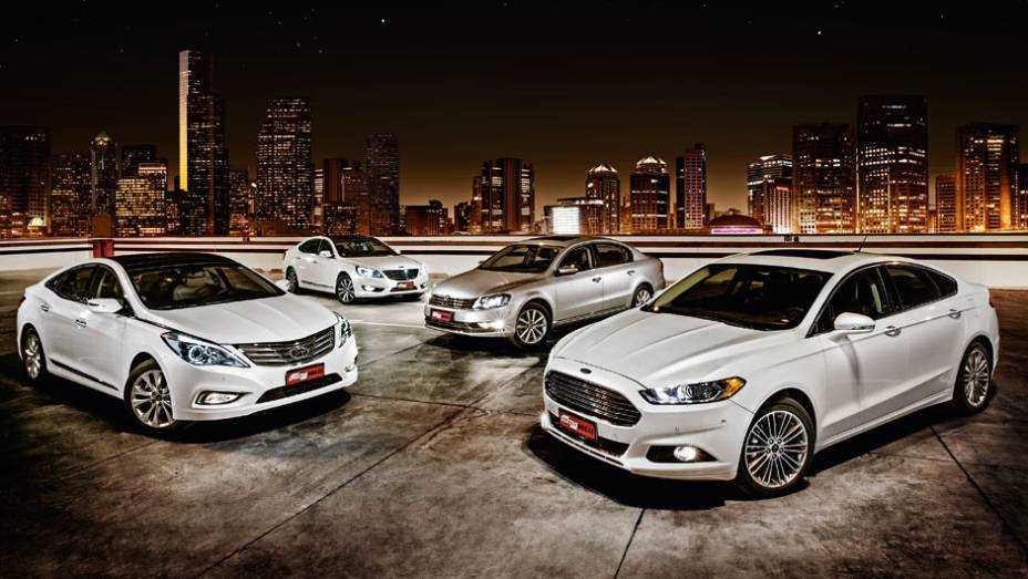 Espaço, potência e equipamentos? É com eles mesmo | <a href="https://gutenberg.quatrorodas.abril.com.br/carros/comparativos/sedas-executivos-725990.shtml" rel="migration">Leia mais</a> Espaço, potência e equipamentos? É com eles mesmo | <a href="https://gutenberg.quatrorodas.abril.com.br/carros/comparativos/sedas-executivos-725990.shtml" rel="migration">Leia mais</a>