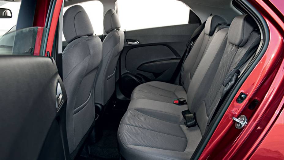 Na traseira, há pontos de fixação para cadeirinhas de bebê | <a href="https://gutenberg.quatrorodas.abril.com.br/carros/comparativos/hyundai-hb20-1-0-x-1-6-725959.shtml" rel="migration">Leia mais</a>