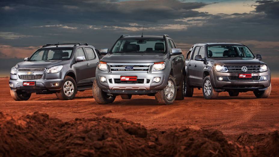 Imponentes e competentes, elas dão o maior show na terra | <a href="https://gutenberg.quatrorodas.abril.com.br/carros/comparativos/s10-x-ranger-x-amarok-729763.shtml" rel="migration">Leia mais</a>