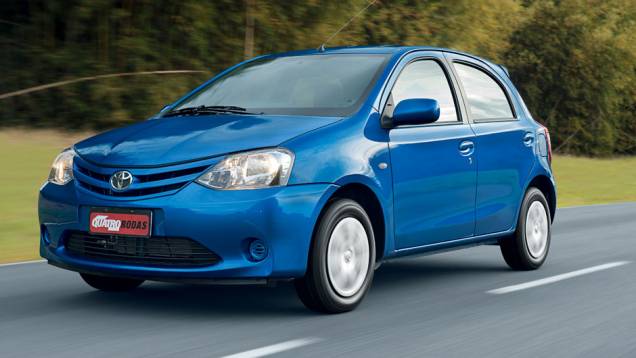 No Etios, pintura metálica não encarece o preço | <a href="https://gutenberg.quatrorodas.abril.com.br/carros/comparativos/hatches-compactos-729449.shtml" rel="migration">Leia mais</a> No Etios, pintura metálica não encarece o preço | <a href="https://gutenberg.quatrorodas.abril.com.br/carros/comparativos/hatches-compactos-729449.shtml" rel="migration">Leia mais</a>