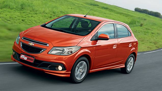 Os faróis do Onix são incorporados, rentes à carroceria | <a href="https://gutenberg.quatrorodas.abril.com.br/carros/comparativos/hatches-compactos-729449.shtml" rel="migration">Leia mais</a> Os faróis do Onix são incorporados, rentes à carroceria | <a href="https://gutenberg.quatrorodas.abril.com.br/carros/comparativos/hatches-compactos-729449.shtml" rel="migration">Leia mais</a>