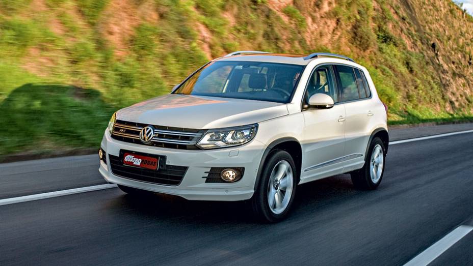 Os para-choques são exclusivos | <a href="https://gutenberg.quatrorodas.abril.com.br/carros/lancamentos/vw-tiguan-r-line-726908.shtml" rel="migration">Leia mais</a>