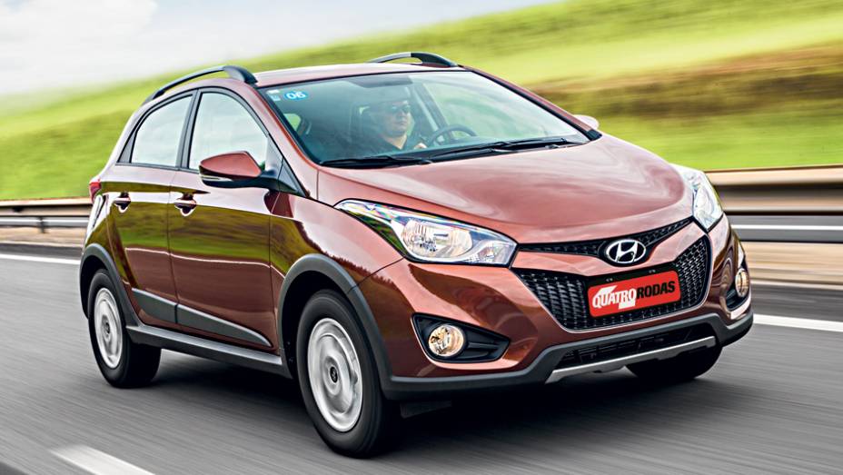 Cor marrom perolizada passou a ser exclusivado HB20X | <a href="https://gutenberg.quatrorodas.abril.com.br/carros/impressoes/hyundai-hb20x-735902.shtml" rel="migration">Leia mais</a>