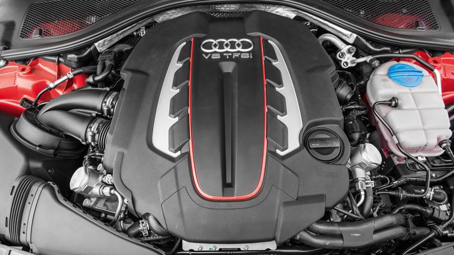 Motor V8 pode funcionar com apenas 4 cilindros | <a href="https://gutenberg.quatrorodas.abril.com.br/carros/testes/audi-s7-sportback-739614.shtml" rel="migration">Leia mais</a>