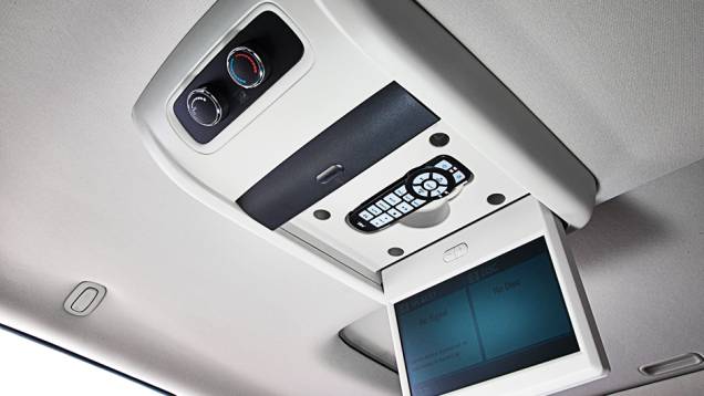 DVD de teto: até duas programações simultâneas | <a href="https://gutenberg.quatrorodas.abril.com.br/carros/lancamentos/dodge-durango-citadel-736456.shtml" rel="migration">Leia mais</a> DVD de teto: até duas programações simultâneas | <a href="https://gutenberg.quatrorodas.abril.com.br/carros/lancamentos/dodge-durango-citadel-736456.shtml" rel="migration">Leia mais</a>
