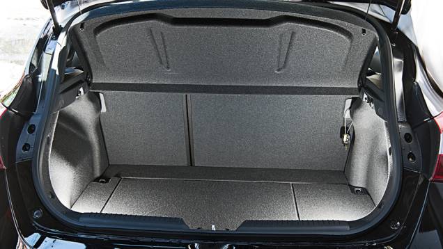 Porta-malas cresceu: passou de 340 para 378 litros | <a href="https://gutenberg.quatrorodas.abril.com.br/carros/testes/hyundai-i30-1-6-16v-flex-738228.shtml" rel="migration">Leia mais</a> Porta-malas cresceu: passou de 340 para 378 litros | <a href="https://gutenberg.quatrorodas.abril.com.br/carros/testes/hyundai-i30-1-6-16v-flex-738228.shtml" rel="migration">Leia mais</a>