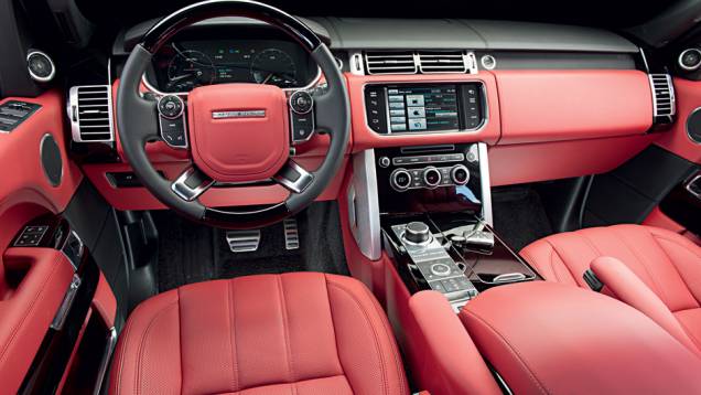 Couro vermelho é uma das opções de acabamento | <a href="https://gutenberg.quatrorodas.abril.com.br/carros/testes/land-rover-range-rover-vogue-738240.shtml" rel="migration">Leia mais</a> Couro vermelho é uma das opções de acabamento | <a href="https://gutenberg.quatrorodas.abril.com.br/carros/testes/land-rover-range-rover-vogue-738240.shtml" rel="migration">Leia mais</a>