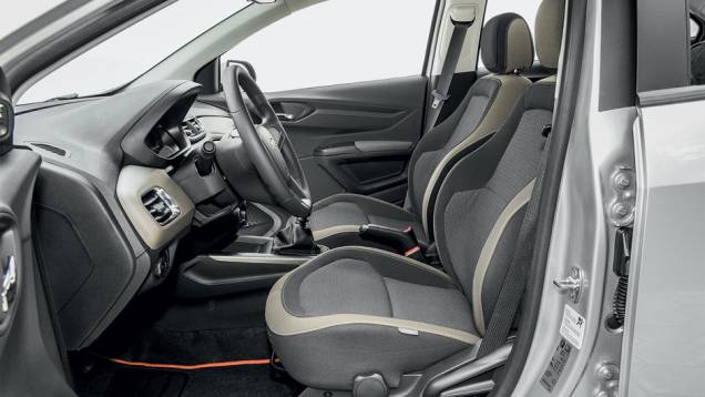 Posição de dirigir e espaço na dianteira... | <a href="https://gutenberg.quatrorodas.abril.com.br/carros/testes/chevrolet-prisma-ltz-1-4-737233.shtml" rel="migration">Leia mais</a> Posição de dirigir e espaço na dianteira... | <a href="https://gutenberg.quatrorodas.abril.com.br/carros/testes/chevrolet-prisma-ltz-1-4-737233.shtml" rel="migration">Leia mais</a>