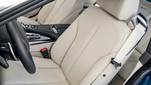 Ancoragem do cinto é feita no encosto do banco | <a href="https://gutenberg.quatrorodas.abril.com.br/carros/lancamentos/bmw-serie-6-gran-coupe-740122.shtml" rel="migration">Leia mais</a> Ancoragem do cinto é feita no encosto do banco | <a href="https://gutenberg.quatrorodas.abril.com.br/carros/lancamentos/bmw-serie-6-gran-coupe-740122.shtml" rel="migration">Leia mais</a>
