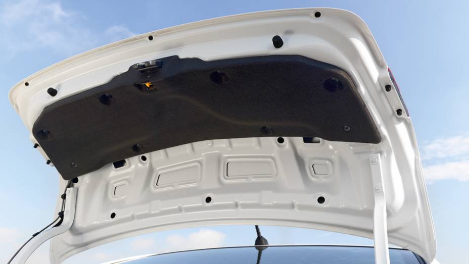 Operação tapa-buraco: no HB20S, a área coberta é maior | <a href="https://gutenberg.quatrorodas.abril.com.br/carros/comparativos/chevrolet-prisma-ltz-x-hyundai-hb20s-premium-740129.shtml" rel="migration">Leia mais</a>