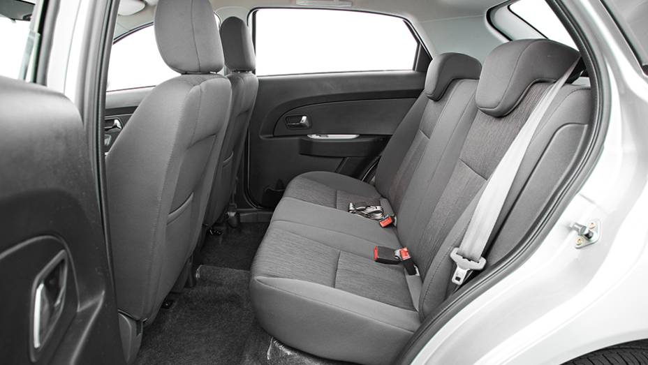... e com pouco suporte lateral | <a href="https://gutenberg.quatrorodas.abril.com.br/carros/comparativos/jac-j3-1-5-s-x-chery-celer-1-5-744920.shtml" rel="migration">Leia mais</a> ... e com pouco suporte lateral | <a href="https://gutenberg.quatrorodas.abril.com.br/carros/comparativos/jac-j3-1-5-s-x-chery-celer-1-5-744920.shtml" rel="migration">Leia mais</a>