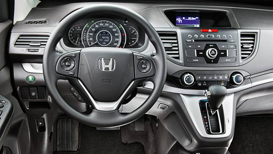 Mais tecnológico, CR-V ajuda o motorista a economizar | <a href="https://gutenberg.quatrorodas.abril.com.br/carros/comparativos/honda-cr-v-x-hyundai-ix35-744731.shtml" rel="migration">Leia mais</a>