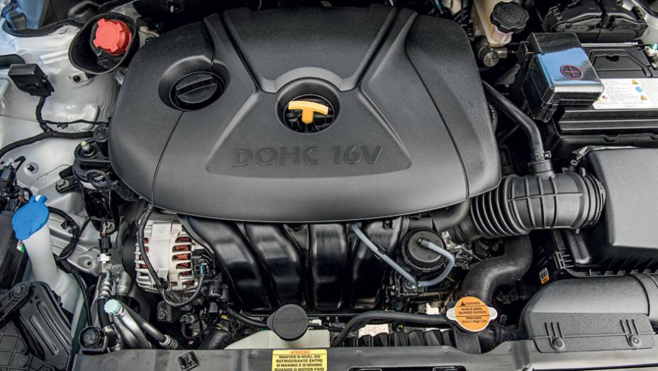 Motor 2.0 fez do Elantra o mais rápido do segmento | <a href="https://gutenberg.quatrorodas.abril.com.br/carros/lancamentos/hyundai-elantra-2-0-flex-742637.shtml" rel="migration">Leia mais</a>