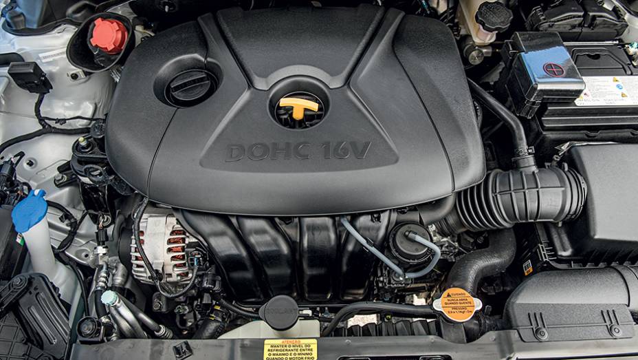Motor 2.0 fez do Elantra o mais r&aacute;pido do segmento | <a href="https://gutenberg.quatrorodas.abril.com.br/carros/lancamentos/hyundai-elantra-2-0-flex-742637.shtml" rel="migration">Leia mais</a>