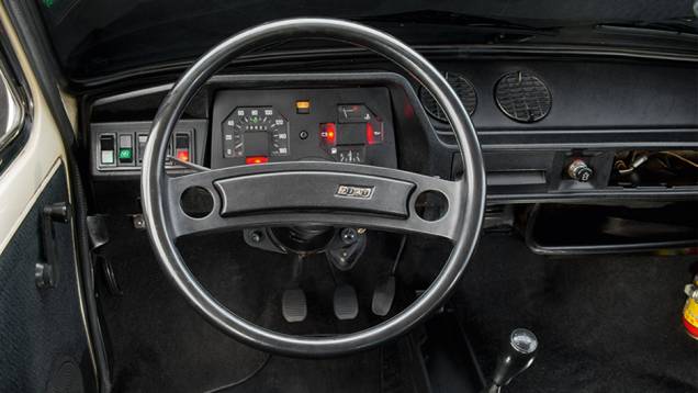 Interior funcional, mas sem preocupação com a estética | <a href="https://gutenberg.quatrorodas.abril.com.br/carros/classicos-brasileiros/fiat-panorama-756366.shtml" rel="migration">Leia mais</a> Interior funcional, mas sem preocupação com a estética | <a href="https://gutenberg.quatrorodas.abril.com.br/carros/classicos-brasileiros/fiat-panorama-756366.shtml" rel="migration">Leia mais</a>