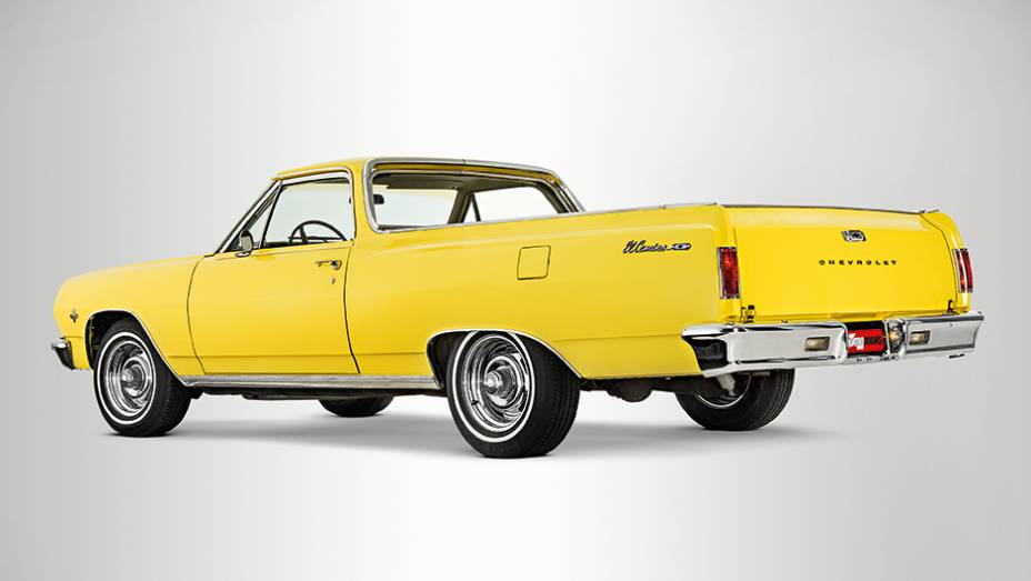 El Camino 1965: baseado no Chevelle, carro médio da Chevrolet | <a href="https://gutenberg.quatrorodas.abril.com.br/carros/classicos-grandescarros/chevrolet-el-camino-763972.shtml" rel="migration">Leia mais</a>
